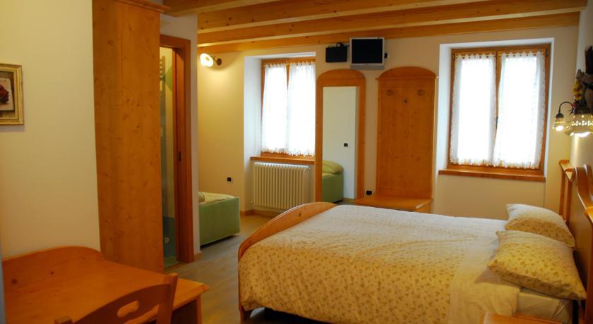 Room & Breakfast Ca Mea Dina Bezzecca Kültér fotó